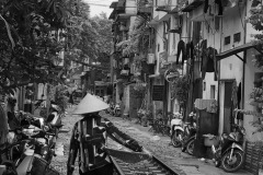 hanoi-railroad-vietnam-vilesilencer-better