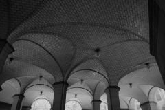 tiled-ceiling-subway-new-york-vilesilencer